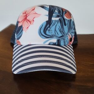 Roxy Womens Truckin Hat